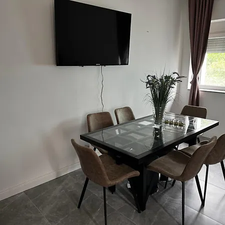 Coy - Garden Comfort For Work Family Near Vienna Apartment