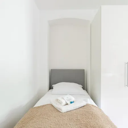 Coy - Garden Comfort For Work Family Near Vienna Apartament