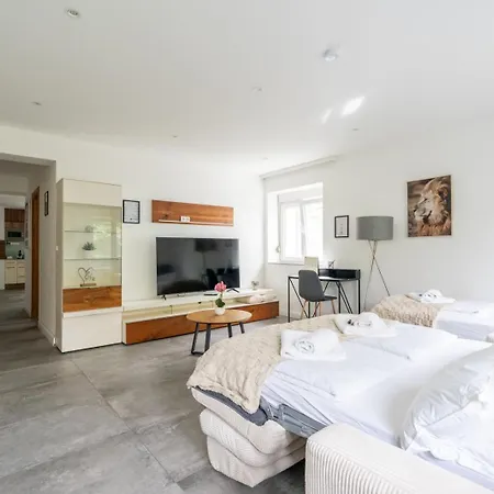 Apartament Coy - Garden Comfort For Work Family Near Vienna *