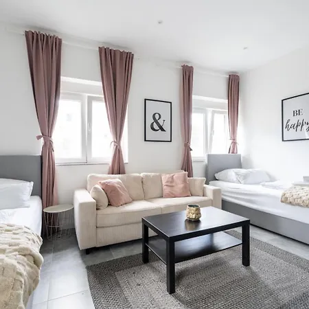 Apartament Coy - Garden Comfort For Work Family Near Vienna