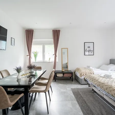 Apartament Coy - Garden Comfort For Work Family Near Vienna Purkersdorf