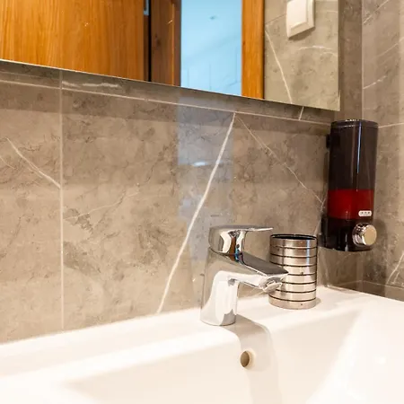 Apartament Coy - Garden Comfort For Work Family Near Vienna Purkersdorf