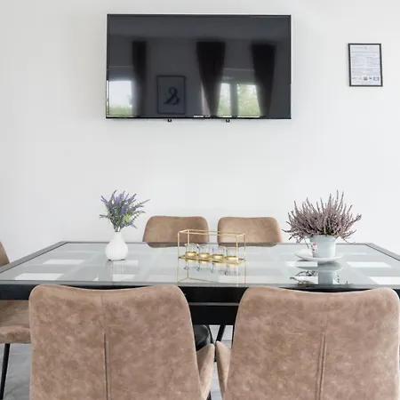 Apartament Coy - Garden Comfort For Work Family Near Vienna