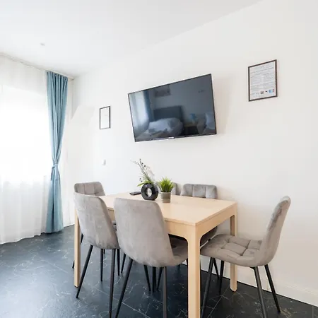 Apartament Coy - Garden Comfort For Work Family Near Vienna