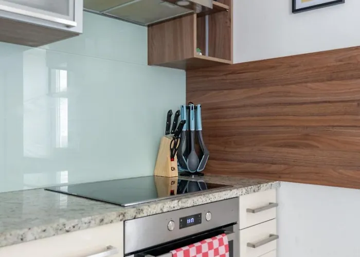 Coy - Garden Comfort For Work Family Near Vienna Apartment *